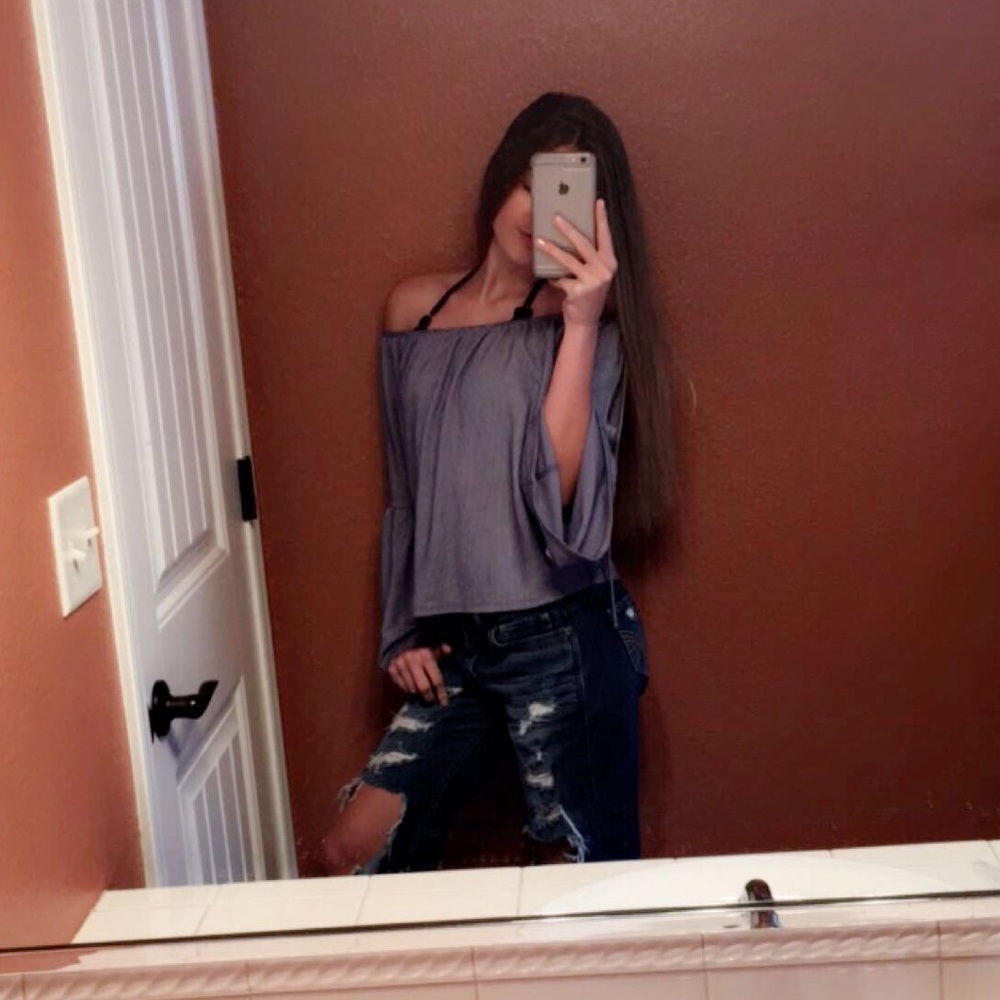 Hollister flow shirt